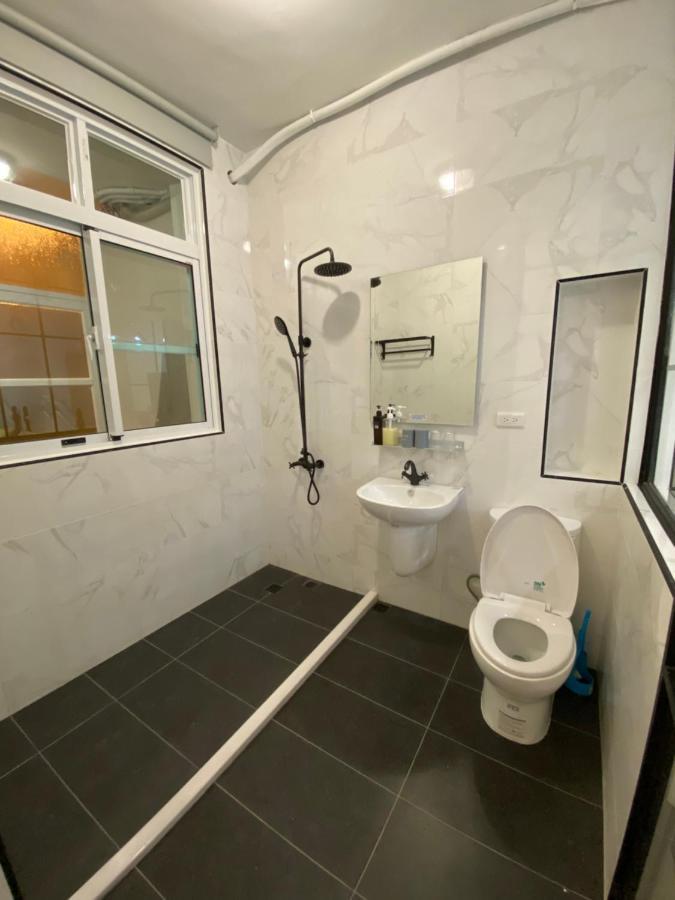 Апартаменты 好室連連house Lien Lien Тайнань Экстерьер фото