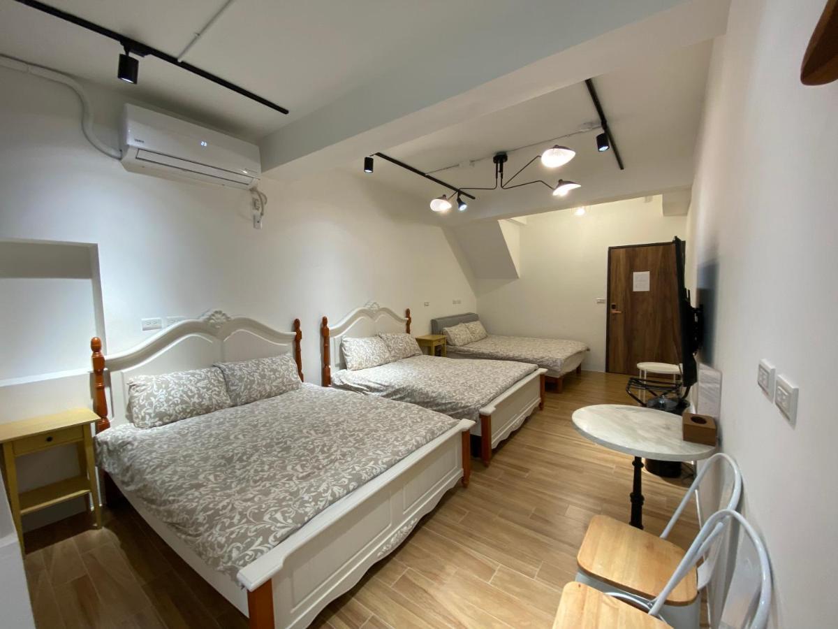 Апартаменты 好室連連house Lien Lien Тайнань Экстерьер фото